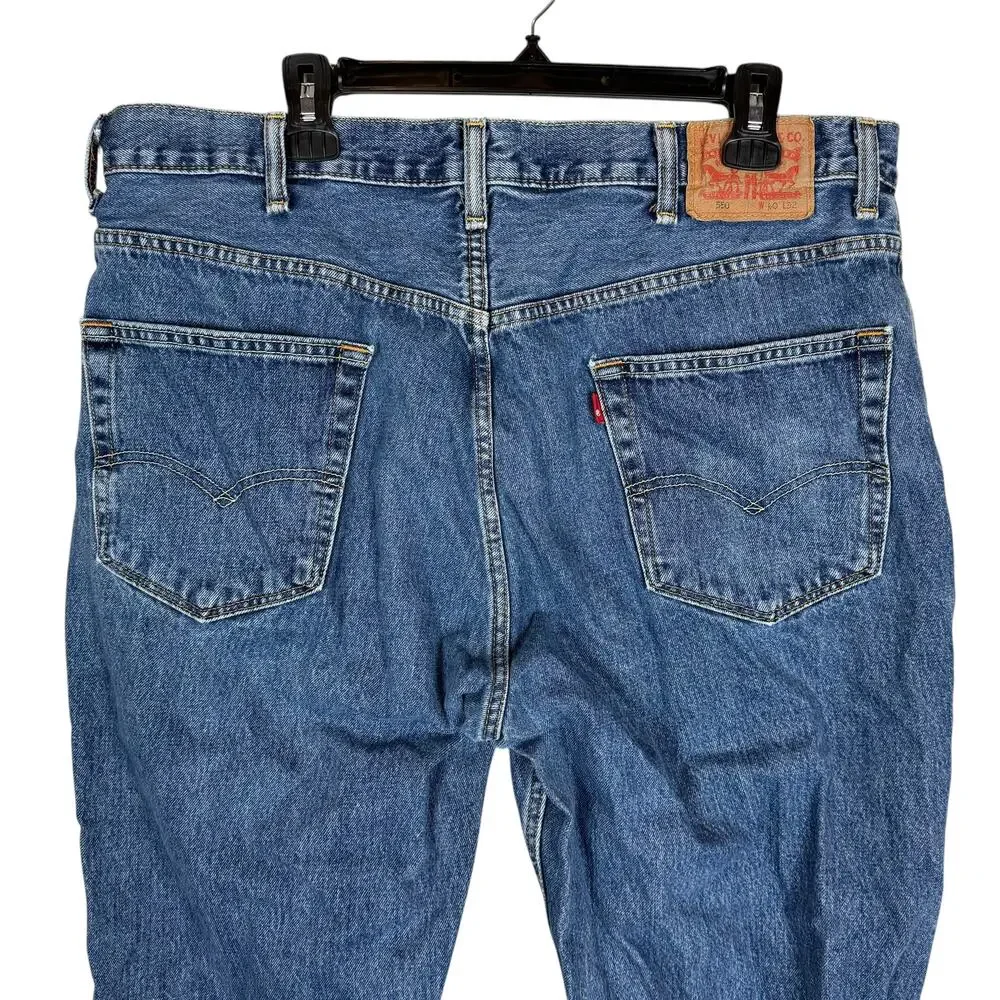 Levi's 550 Mens 39x32 Blue Denim‎ Medium Wash Relaxed Fit Straight Leg Zip Fly